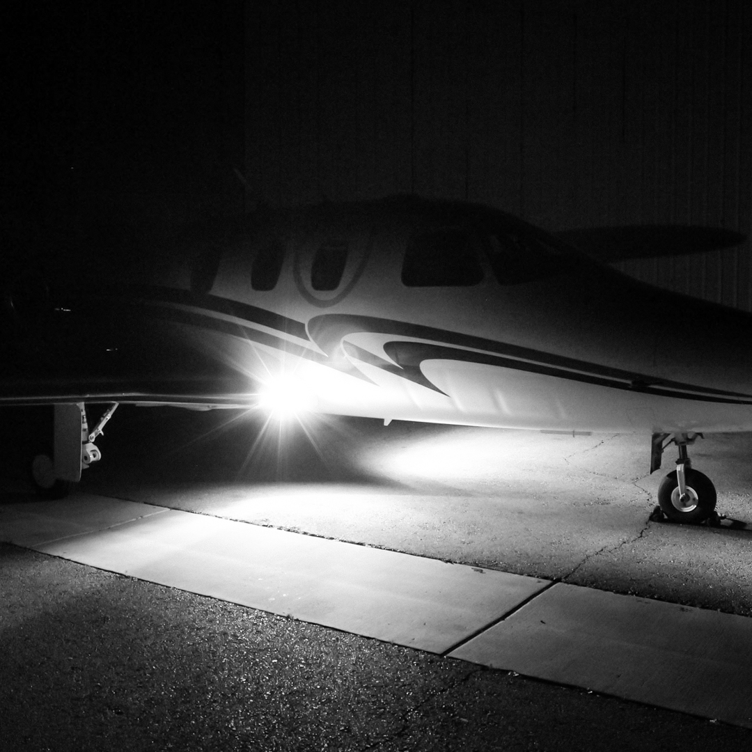 fly_wat's tweet image. Our #BoomBeam HID Lighting System for the Eclipse Jet is now STC approved and in stock! 
#FlyWAT #EclipseJet #AircraftLighting #BusinessAviation