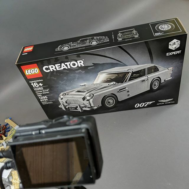 BZP_Tweets's tweet image. We'll be starting our build of the #LEGO #CreatorExpert #jamesbond #AstonMartin DB5 in just a couple of minutes. Come watch! ift.tt/31BN355
