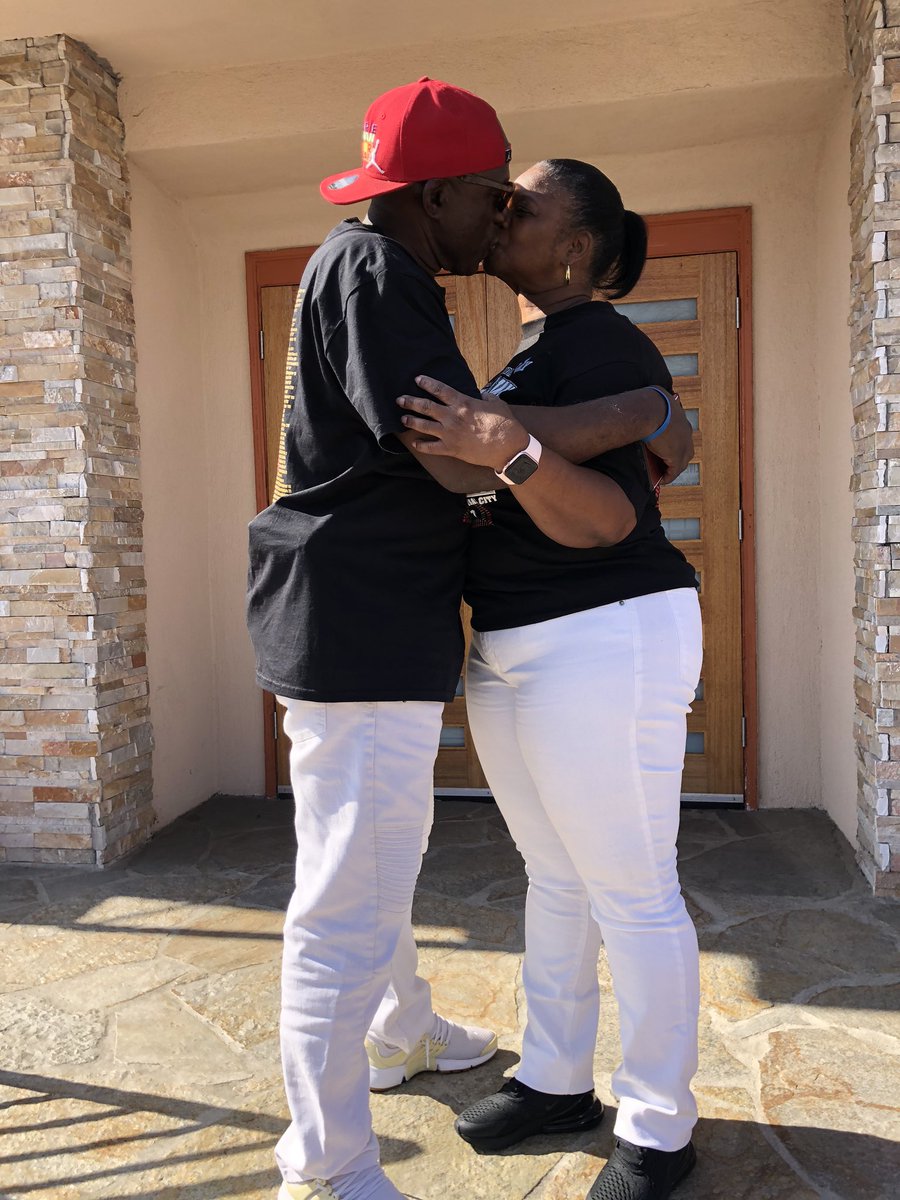 mlhminc's tweet photo. Walking out of GI with love on your mind! 

❤️HAPPY VALENTINES DAY❤️

#2020atGI #Blessed #LoveIsInTheAir #WeCelebrateLove #HappyValentinesDay #AGreatChurchGreatPeople #SavingTheLostAtAnyCost #GIWC #MuchPrayerMuchPower #GI4Life https://t.co/z49BzipMLh