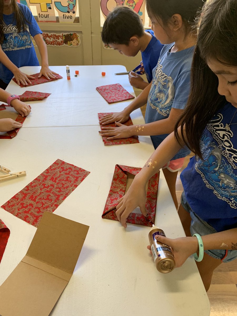 kaimukiymca's tweet photo. Ms. Alisa from our Stitchery &amp; More! Club dropped by our Bright Minds Afterschool Program to teach the kids how to make their own books - A perfect present just in time for Valentine's Day! 💕 https://t.co/n48CEsbvYH