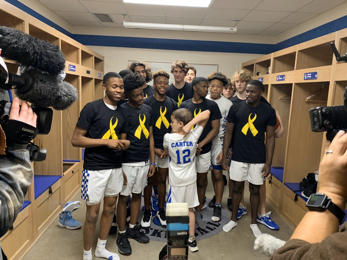 wsisdschools's tweet photo. Thanks to all of our Brewer Bears who came out to support Carter Escobar and his family. You helped make this such a special night for this amazing little boy! #carterstrong #bucketlist @BlueHazeWSISD @BHS_bsktball https://t.co/HZkmrpbAQh
