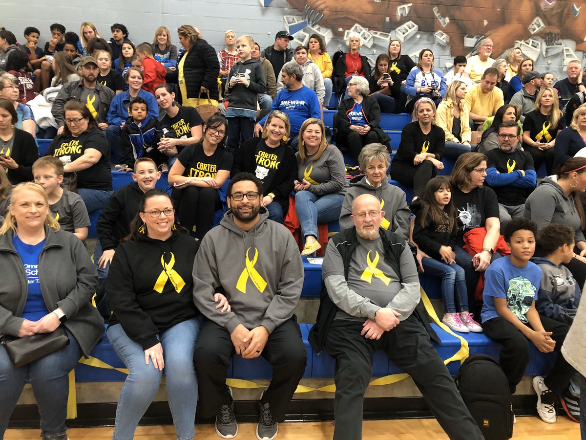 Thanks to all of our Brewer Bears who came out to support Carter Escobar and his family. You helped make this such a special night for this amazing little boy! #carterstrong #bucketlist <a href="/BlueHazeWSISD/">Blue Haze Elementary</a> <a href="/BHS_bsktball/">Bear Basketball Head Coach Jason Porostovsky</a>