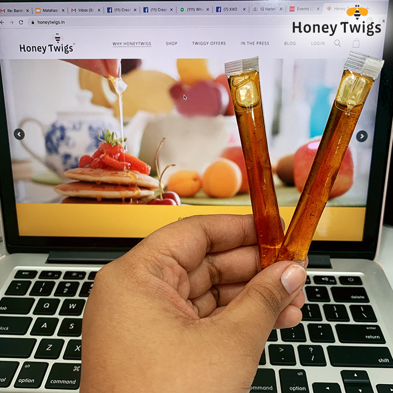Feeling low and tired during the mid hours of works? Just twig it with Honey Twigs to charge you up!

#HoneyBenefits #HealthyLifestyle #HealthyAlternative #MakeTheSwitch #HoneyTwigs #NoMessHoney #HoneyOnTheGo #NoSugar #GoodFood #HoneyInTwigs #ModernHoney #HiHoneyByeSugar