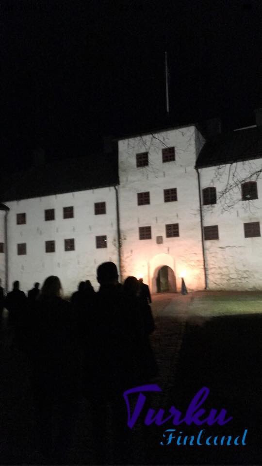 Lähes 100 <a href="/Evondos/">Evondos</a>-laista juhli 2019 tavoitteiden täyttymistä Turun linnassa. #kasvu on kovaa, <a href="/EETUJKOSKI/">Eetu Koski</a> kiitti porukkaansa. Tämä on porukka, joka uudistaa kotihoitoa ja johon on mieletöntä kuulua!