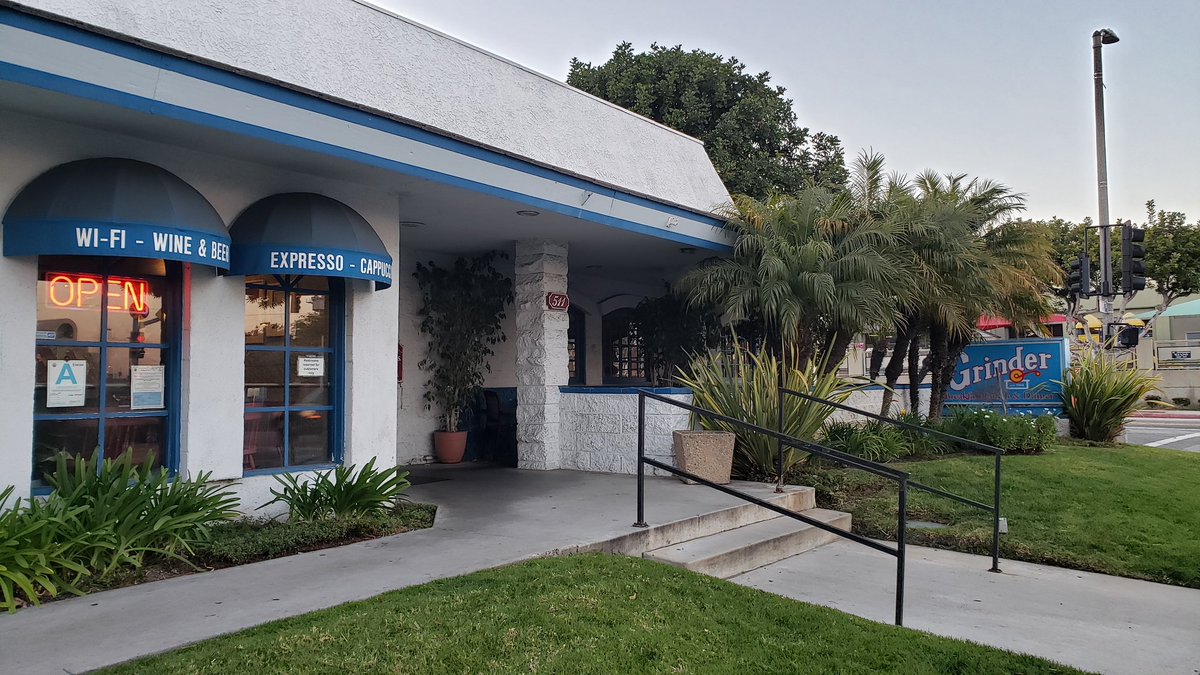 Last night of operation for Grinders Restaurant in San Pedro. Great staff, good food, friendly people. So sorry to see it go after so many years.