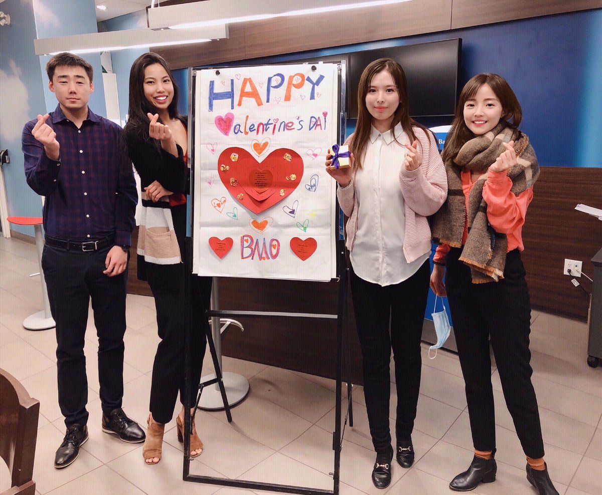 Happy Valentine's Day from Oakridge team.❤️🌹🍫 Cheers🎉 #ProudToWorkAtBMO <a href="/joeyleung12/">joeyleung</a> <a href="/dear_priscilla/">Priscilla Lee</a>