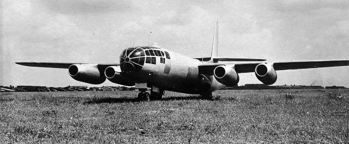 Vahe Demirjian Planesoffame The Ilyushin Il 22 And Tupolev Tu 12 Aka 77 Were The First Soviet Jet Bombers To Fly Making Their First Flights On July 22 And July 27 1947 Vahe Demirjian Planesoffame The Ilyushin Il 22 And Tupolev Tu 12 Aka 77 Were The First Soviet Jet Bombers To Fly Making Their First Flights On July 22 And July 27 1947