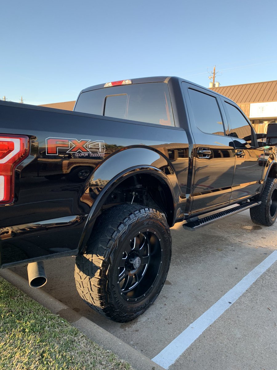 ChDetail's tweet photo. Some quick before and afters. Support small business! Get your car detailed at your house or while you work! https://t.co/ycEszZaBtO