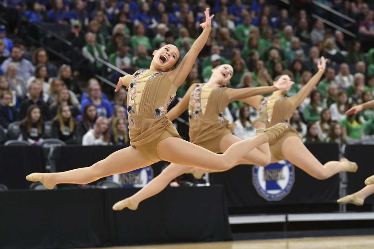 dschwarzphoto's tweet photo. Sartell ties for first, receives second place in state Class 2A dance jazz tournament Friday at the Target Center. Photo gallery is here: https://t.co/9dLWU5kXBy #TimesPreps @SartellDance https://t.co/BUYQwt6sor