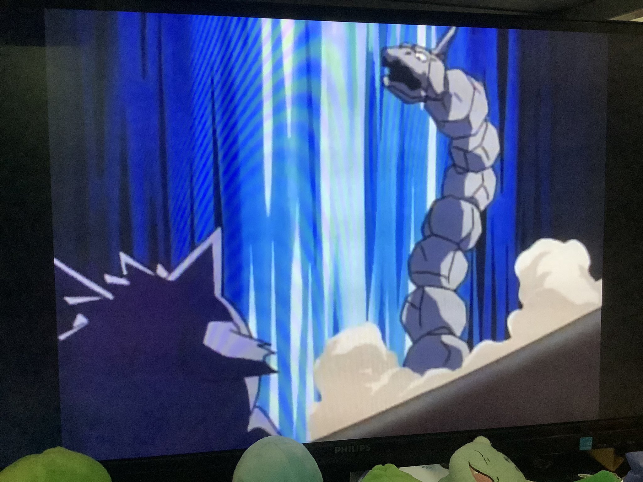 ビリあま Di Twitter Tkhder ポケモンアニメ見返してみたんですけど 少なくともアニメのやつはオーキドではないっぽいですね シバっぽいなーと思ってたらイワーク出してきて やっぱりシバじゃない となりました ゲンガーに体当たりしてて 笑いましたがw