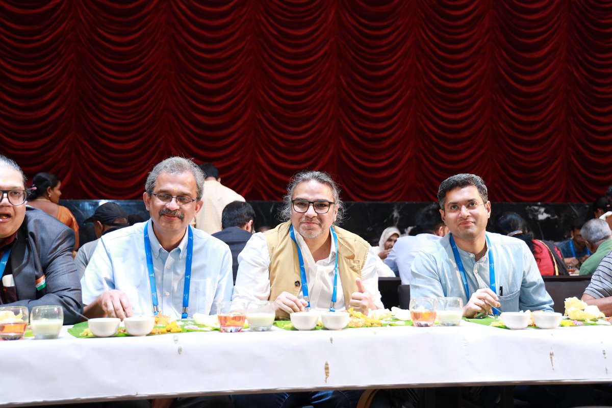 The authentic Kerala sadhya on the last day of USICON 2020.
#KeralaSadhya #KeralaCulture #Tradition #Ethnic
#USICONKochi #medicalconferences #conferences #USICON2020 #urology #urologicalsociety #Kochi