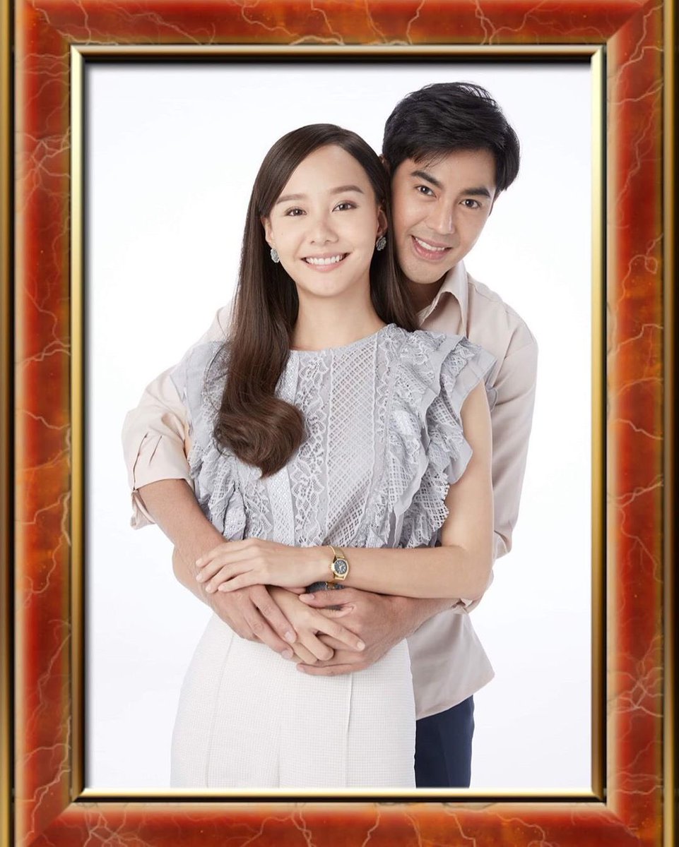 ฉันกับพี่ไพฑูรย์ เรารักกันมาหลายปี

ปีนี้พี่เขาจะบวช 
พอสึกออกมาแล้ว
ตอนปลายปี 
เราก็จะแต่งงานกัน

#ทุ่งเสน่หา
#ตอนแรก
#อาทิตย์16กุมภาพันธ์
#2ทุ่ม15
#ช่อง3กด33