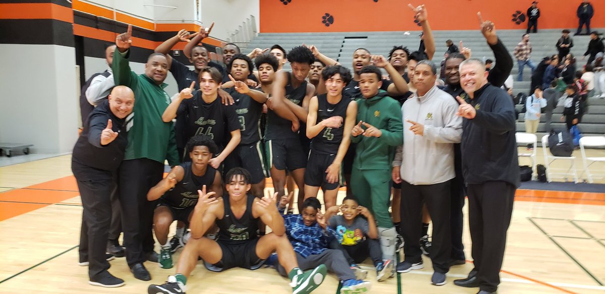 Frank Knight tweet media