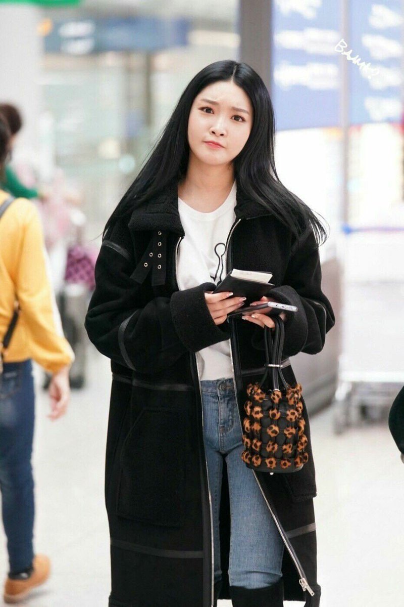 airport cuties