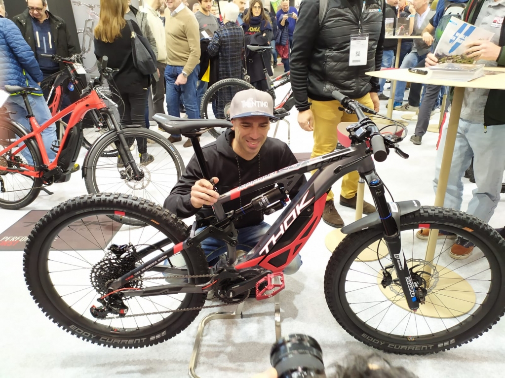 CosmoBike Show tweet media