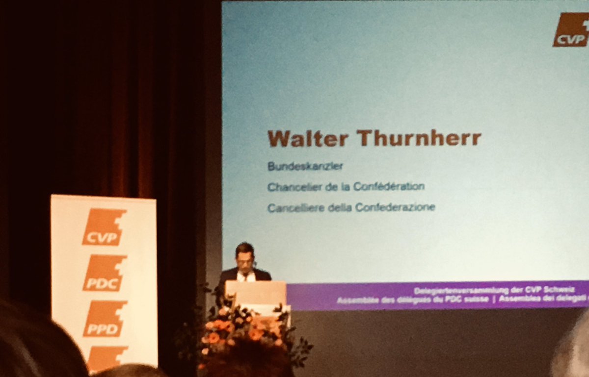 smeierhans's tweet photo. Der Bundeskanzler der @CVP_PDC , Walter Thurnherr @WThurnherr , an der #dvcvpch : eine rhetorische Ausnahmeerscheinung. https://t.co/FbvY3VyLz0