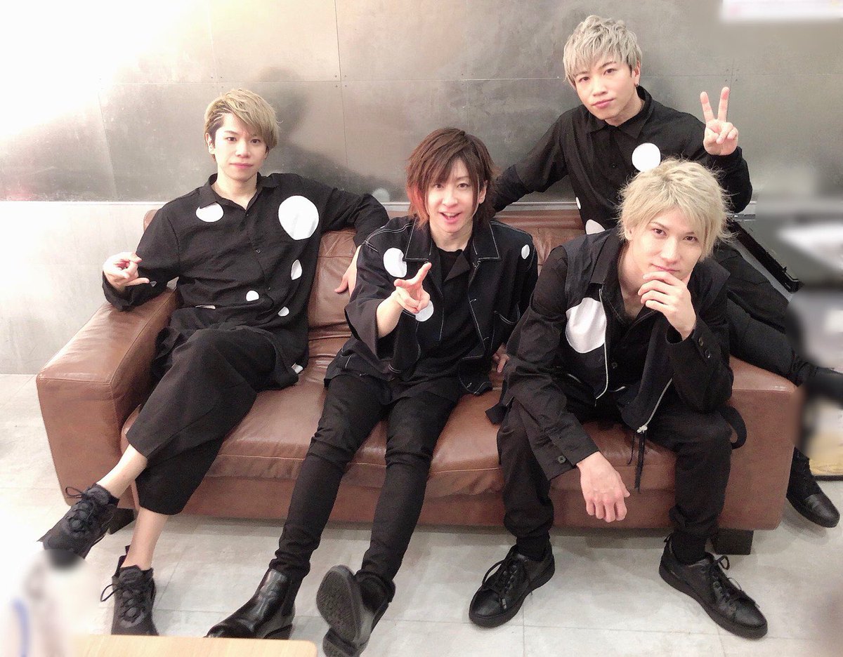 松田貴志 M S S Project Tour Period The Next Phase 大阪公演2日目ありがとうございました 回を重ねるごとにみんなの熱気も増してる気がする 会場みんな楽しそうな顔が見えてベリーhappyでした 次はzepp札幌 楽しむぞー 今日も 松田貴志 M S S Project Tour Period The Next Phase 大阪公演2日目ありがとうございました 回を重ねるごとにみんなの熱気も増してる気がする 会場みんな楽しそうな顔が見えてベリーhappyでした 次はzepp札幌 楽しむぞー 今日も