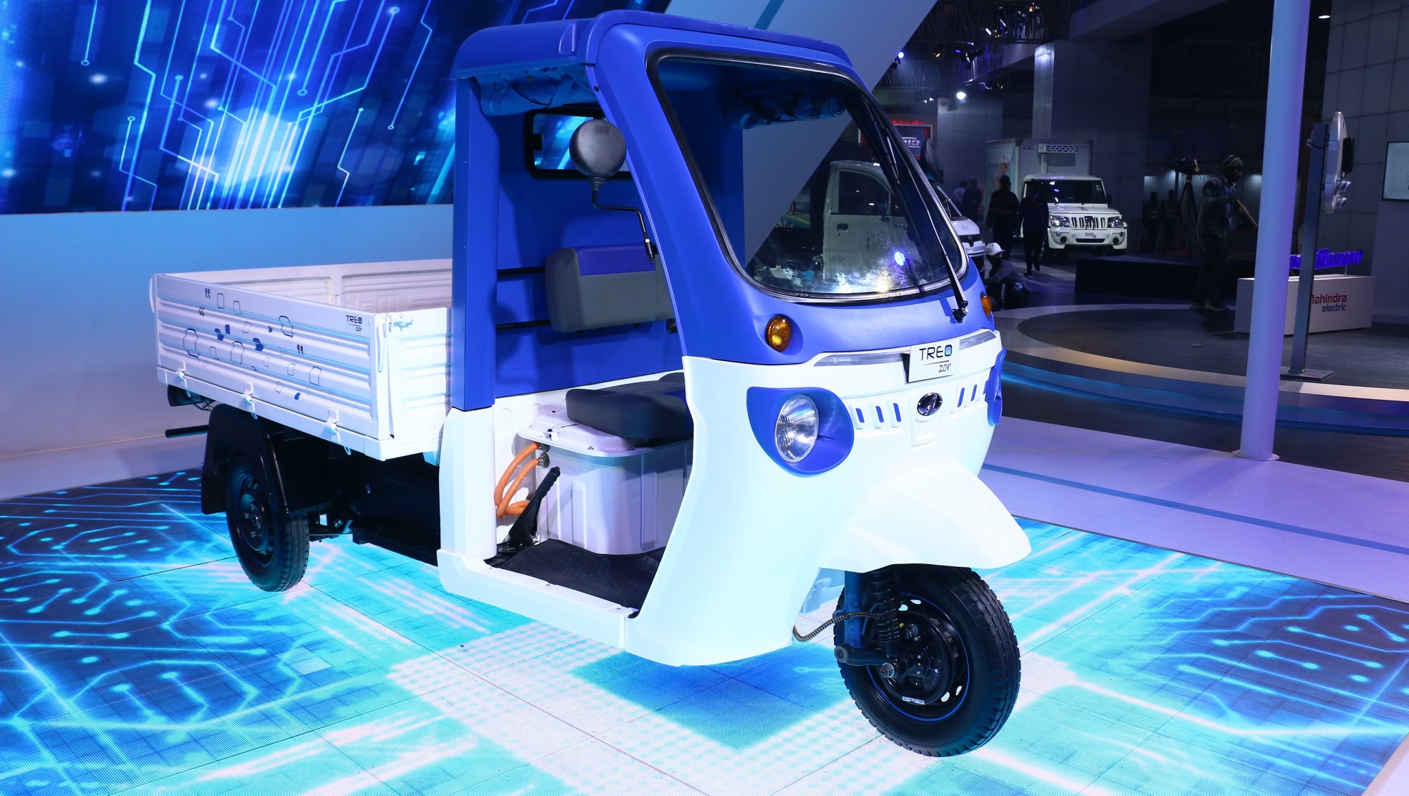 Mahindra electric on sale treo zor