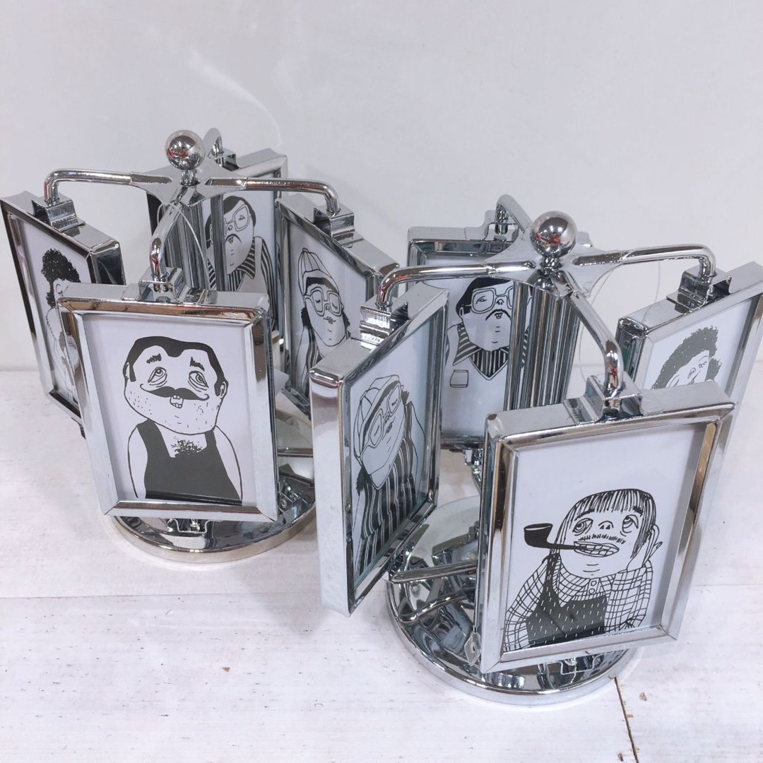 Flying Tiger Japan 写真が回る あなたのお気に入りのカードが回る 回転するフォトフレームだから 心が踊る フォトフレーム はコチラ T Co Xmcuef71fp T Co Zvwbduuyew Twitter