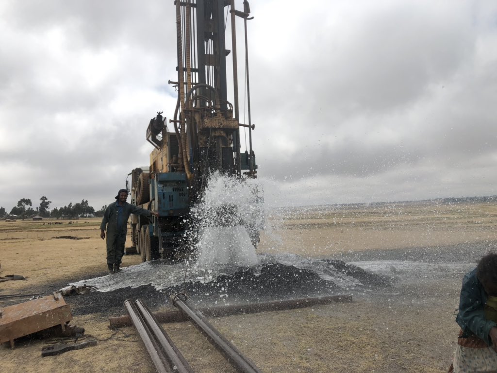 dropofwaterorg's tweet photo. @dropofwaterorg in partnership with MARSIL TV #AlelituWoreda #OromiyaRegion #CleanWater4All #Ethiopia https://t.co/t4Fr5XUt2Z