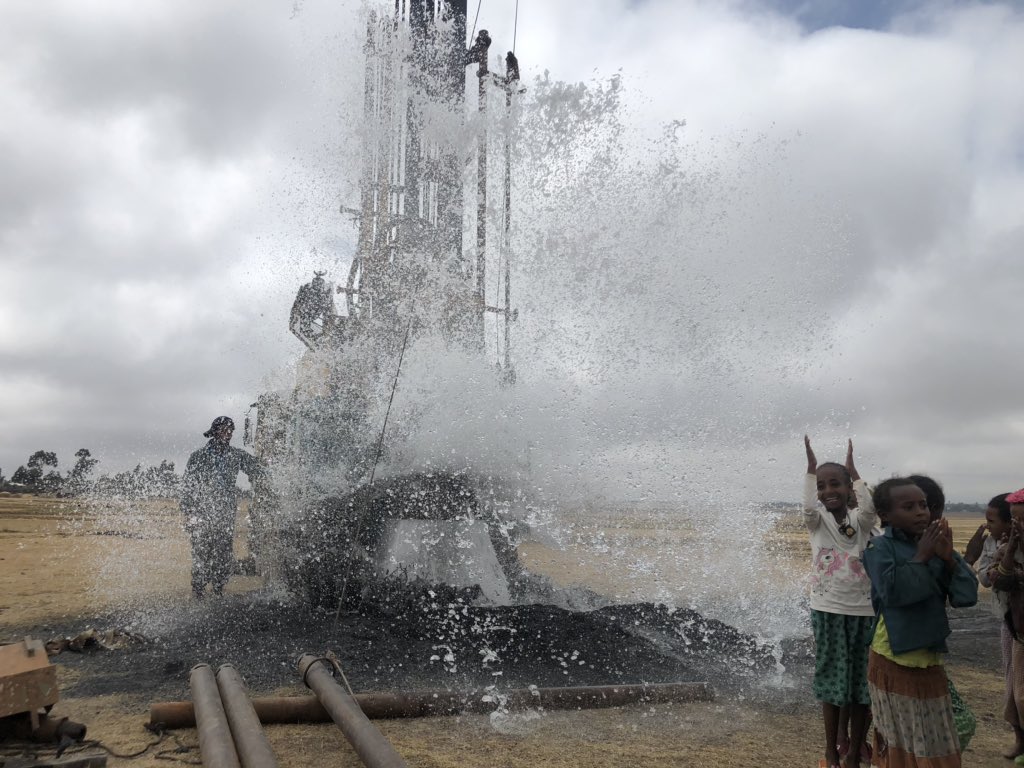 dropofwaterorg's tweet photo. @dropofwaterorg in partnership with MARSIL TV #AlelituWoreda #OromiyaRegion #CleanWater4All #Ethiopia https://t.co/t4Fr5XUt2Z