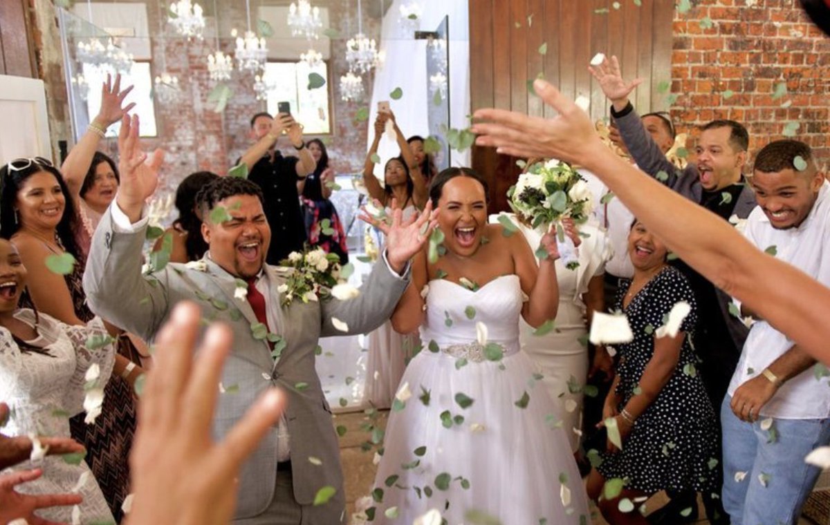 ecr9495's tweet photo. #incaseyoumissedit: The live witnessing of the union between Matthew and Nicole was out of this world! @gazza_jenks
@MagsSouthAfrica
@bonganimtolo_ #ECRWeddingInAWeek https://t.co/XCgFW3KuI0 P.C.@twizeygraph https://t.co/2mEup6wCzs