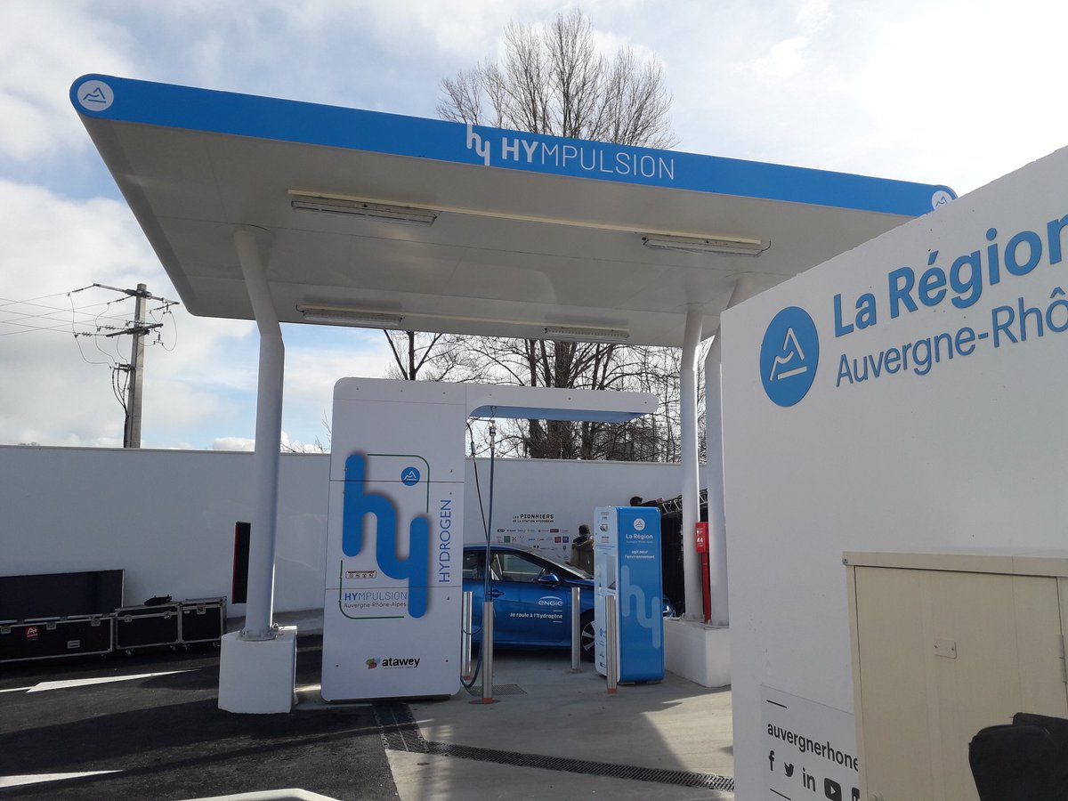 Inauguration de la station H2 à Chambéry- La Motte Servolex du projet Zero Emission Valley <a href="/auvergnerhalpes/">Auvergne-Rhône-Alpes</a> @ENGIE_CofelyFR <a href="/Michelin/">Michelin</a> <a href="/SymbioFCell/">Symbio</a> <a href="/atawey/">ATAWEY</a> <a href="/McPhyEnergy/">McPhy</a>