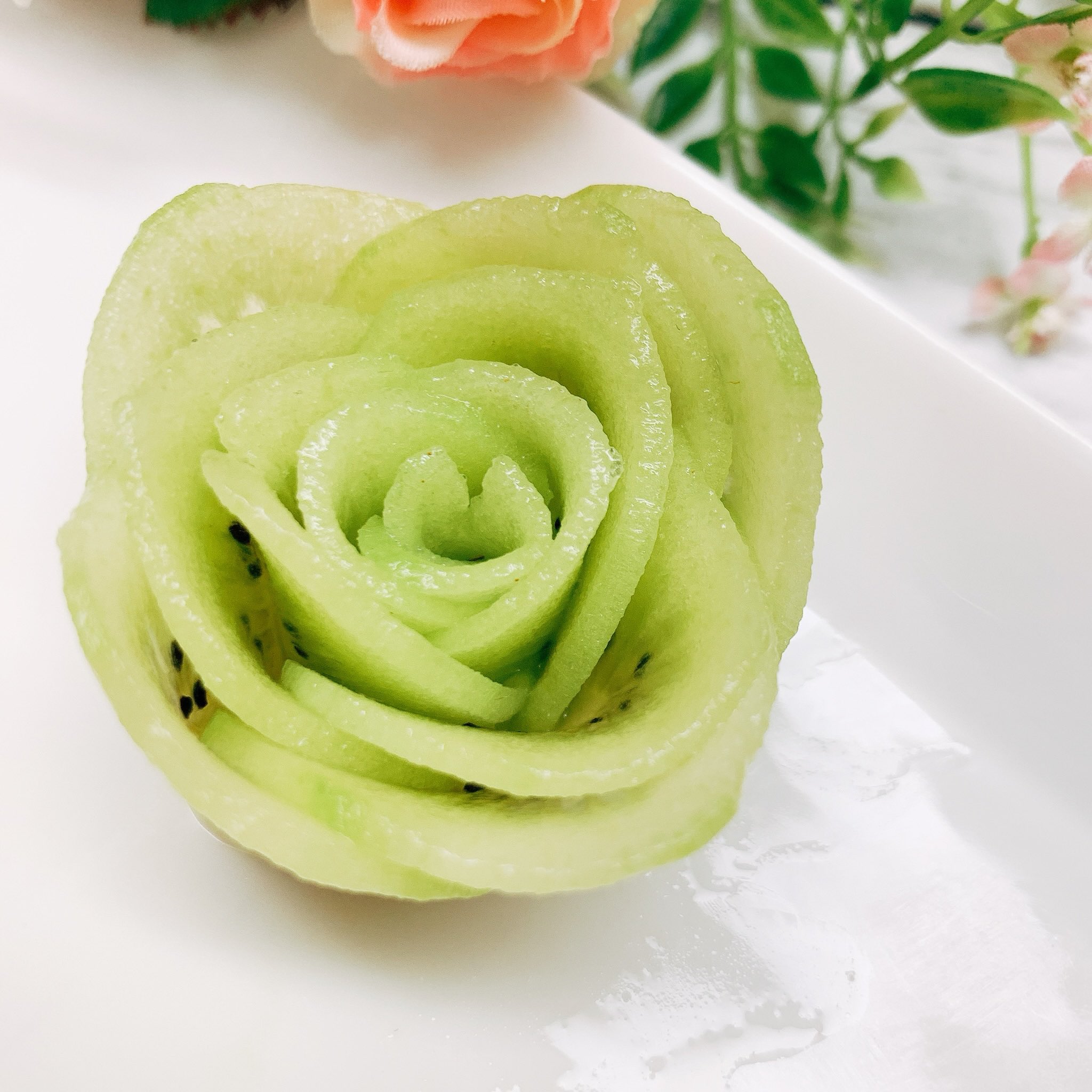 ぐらまり໒ ゚ いちご とキウイ でバラを作ってみたよ へたっぴですが っ ڡ C いちご飾り切り いちごバラ ストロベリーローズ キウイ飾り切り キウイバラ キウイローズ ぐらまり໒ ゚ いちご とキウイ でバラを作ってみたよ へたっぴですが っ ڡ C いちご飾り切り いちごバラ ストロベリーローズ キウイ飾り切り キウイバラ キウイローズ
