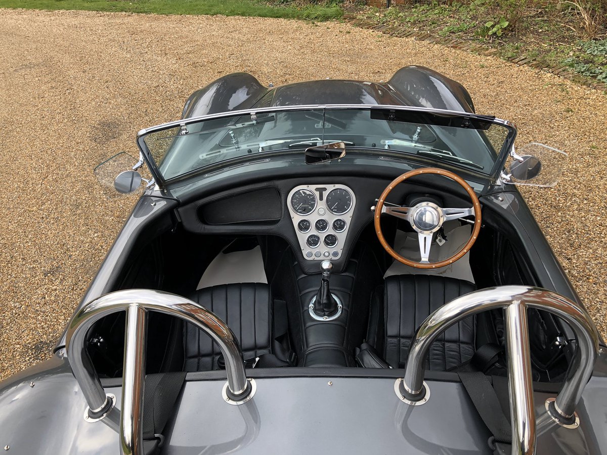 TotalHeadturner's tweet photo. Just arrived at https://t.co/OWBXuJIZZU for full spec #cobra #accobra #dax #daxcobra #cobrareplica #cobra427 #cobrashelby #shelbycobra #shelby #lemans66 #gunmetal #v8 #superfast #roadcraft #djsportscars #tojerio #jksportscars @epping @essex @greatbritain https://t.co/QISuy4WB1b