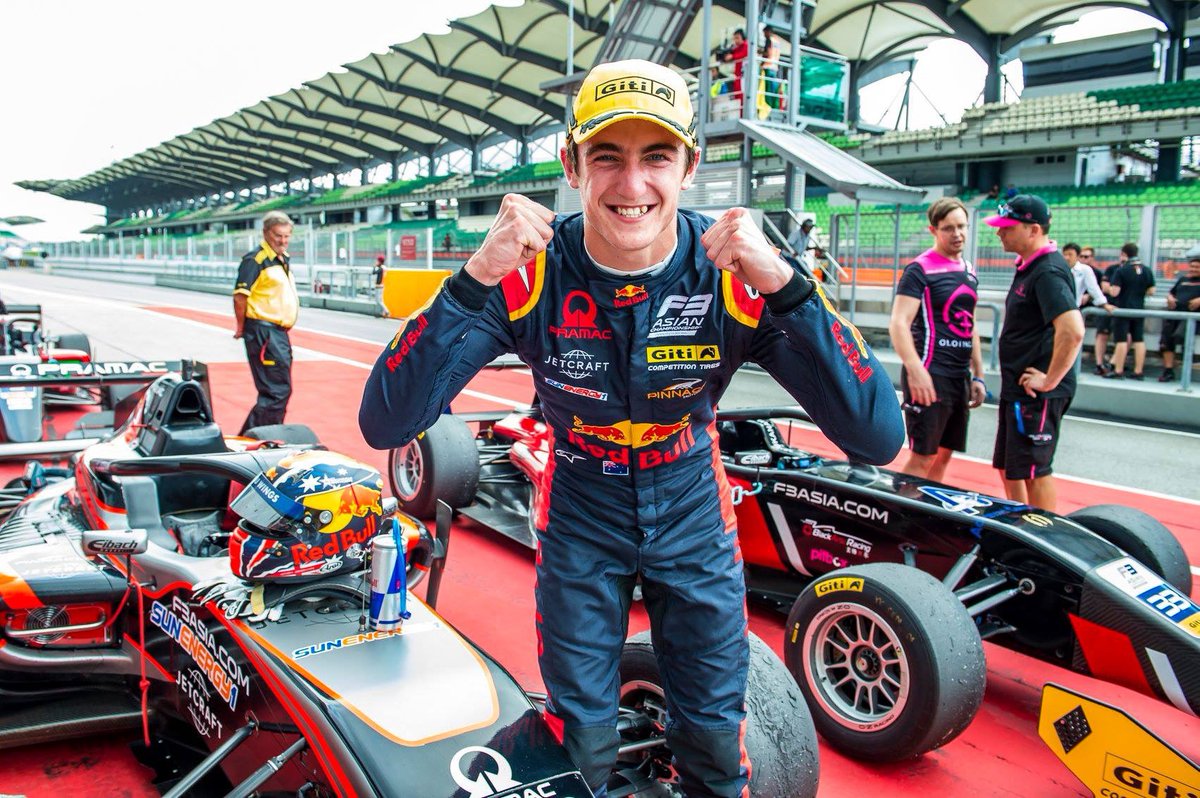 Thank you Malaysia for the perfect F3 Asian weekend! 
3 wins out of 3 races for @jackdoohan33 🇦🇺 and 2x 4th and 1x 5th place finishes for @PiFitti 🇧🇷 #PinnacleMotorsport #Formula3 #F3AsianChampionship #SepangInternationalCircuit #TengTools #MotorsportIreland