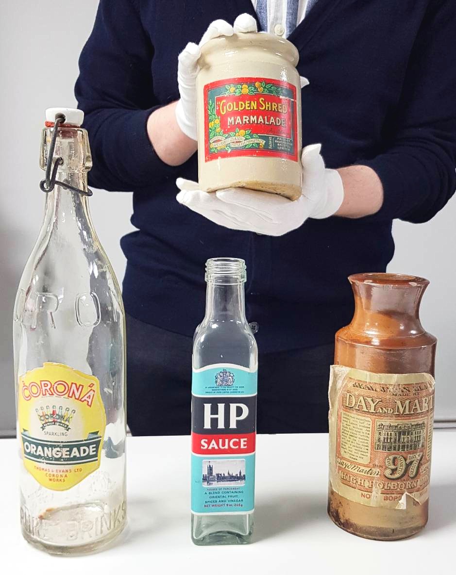 MuseumofBrands's tweet image. Tomorrow we are launching our #sustainability half term family #objecthandling sessions. Why not come along and learn about past, present and future packaging, and the impact of our packaging on the environment? 15-23 Feb 2-3pm ow.ly/AmLd50xCcXn