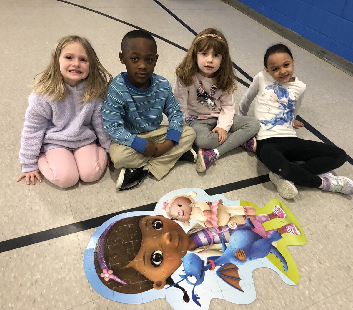 PittsfieldPe's tweet photo. Fitness, Fun, Teambuilding, Cooperation! https://t.co/WICwSWZLff