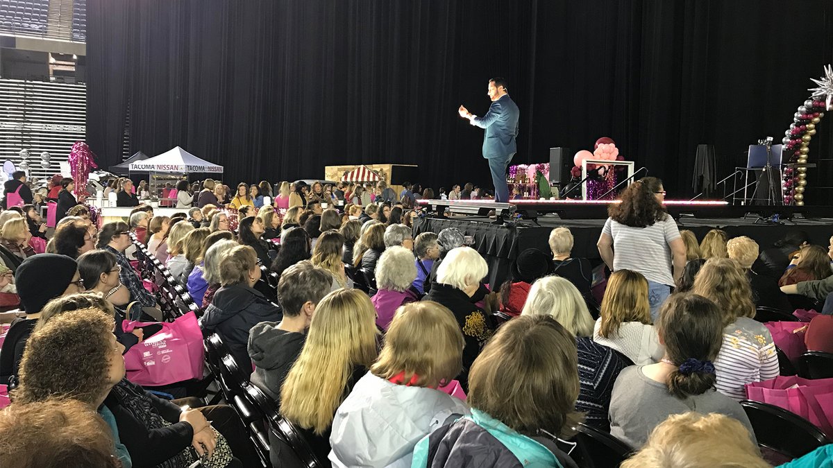 Celebrity Magician <a href="/Davidminkin/">David Minkin</a> is back to captivate the audience at the #SoNWWS! 💫

Catch his performance on the <a href="/walottery/">Washington's Lottery</a> Main Stage at 12pm! 

TICKETS: bit.ly/3cf2Awi