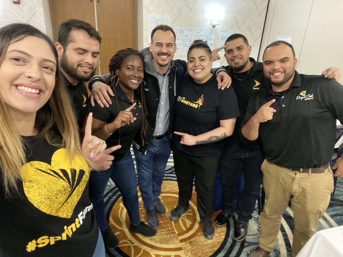 Alicia_TNation's tweet photo. Taking it back to when #ProjectCash came to MIA !! Always teaching us something new !! Thank you π #GOATnation #SouthEastOnFire #SprintFam https://t.co/mtWU6uPpgr