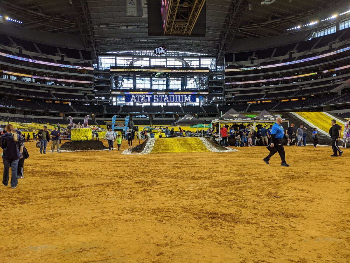 SJones809's tweet photo. #MonsterJam https://t.co/bAvVEz3BYg