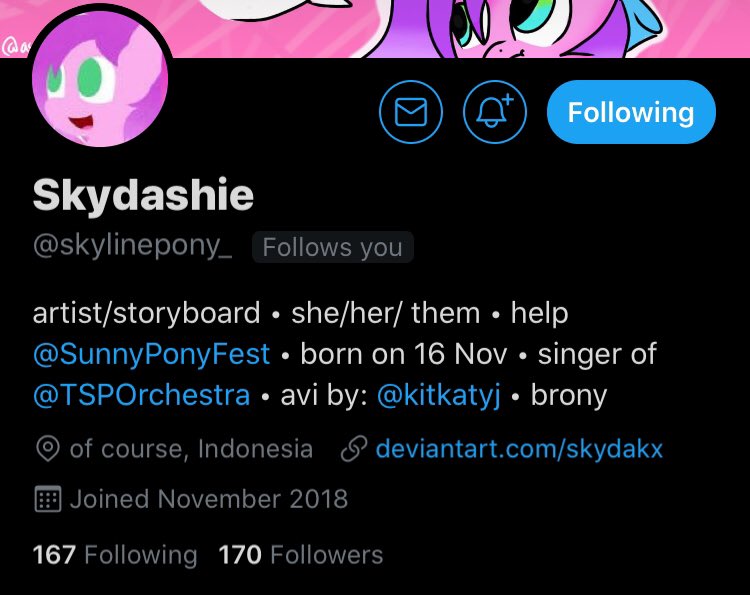 Big shoutout to this cute artist @skylinepony_ plz go and follow her and show her the love and support 😋❤️❤️