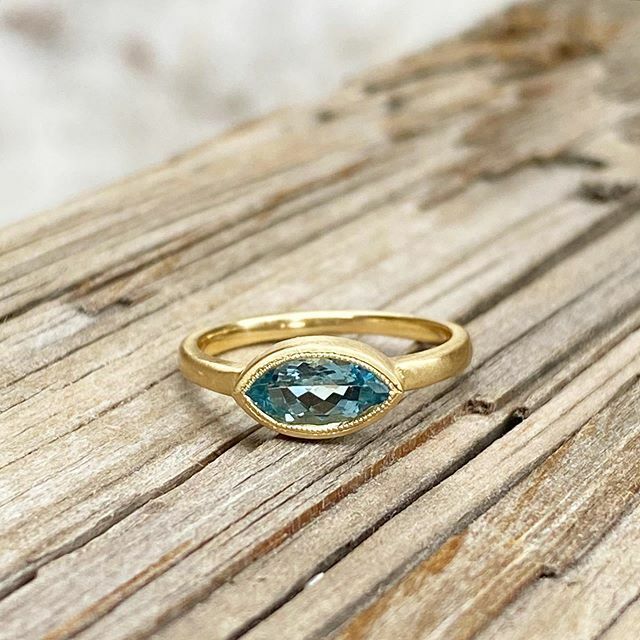 studiodelucca1's tweet photo. gorgeous #aquamarine for all you #march babes like staring into the sea 🌊 💙 https://t.co/Rr1W93yTLf https://t.co/tQ6gt89sG8