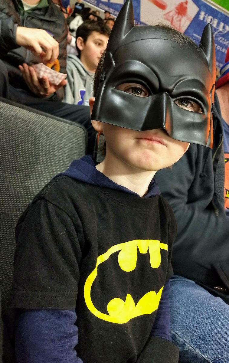 cpb_Bogs's tweet photo. Why so serious?
#GoWalleye #GoFish #WalleyeGameDay #419Famous #DCComics #JusticeLeague #Batman #Superman #Aquaman @DCBatman https://t.co/CQeFFmW2EW