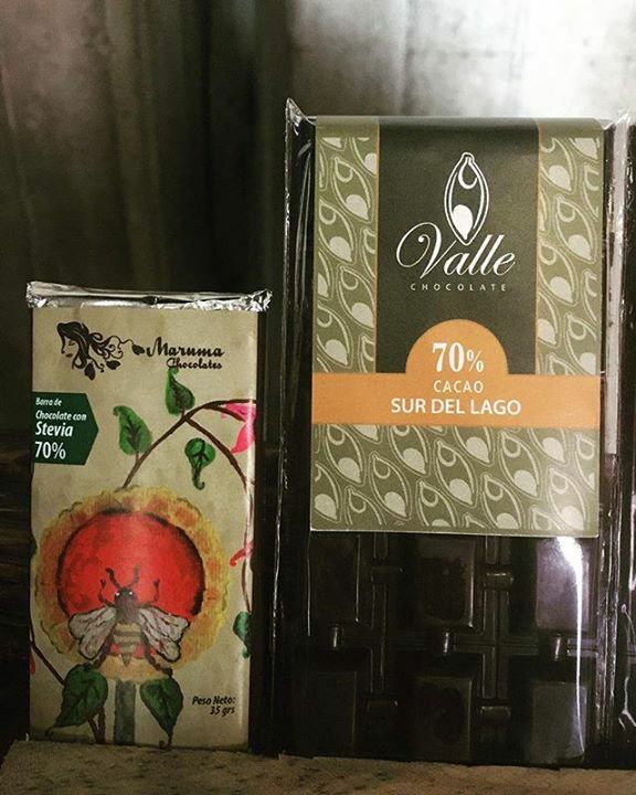 MarumaChocolate's tweet photo. El mismo cacao,los mismo aromas y diferente sabor .Así es nuestro cacao: Mágico,noble, sencillo y místico.Gracias @valle69chocolate por hacer de nuestras semillas un lienzo de sabor tan exquisito y por esta suave balada juntos bailada. ❤️ https://t.co/U4BTF7QatT