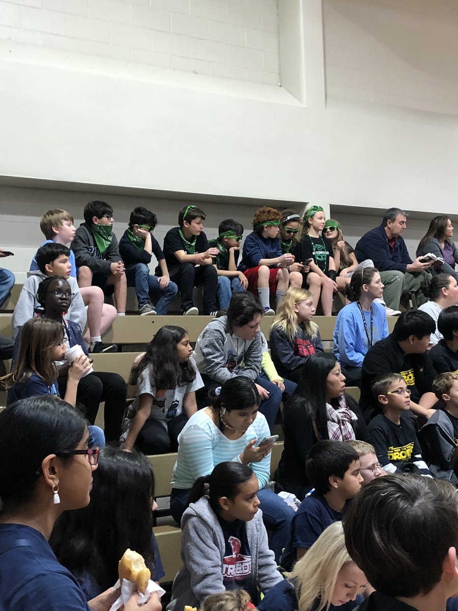 Mrs_K_Scrib's tweet photo. South Texas Vex-IQ Squared Away #technoturtles @ABETerrapins https://t.co/eCVPTdRVyA