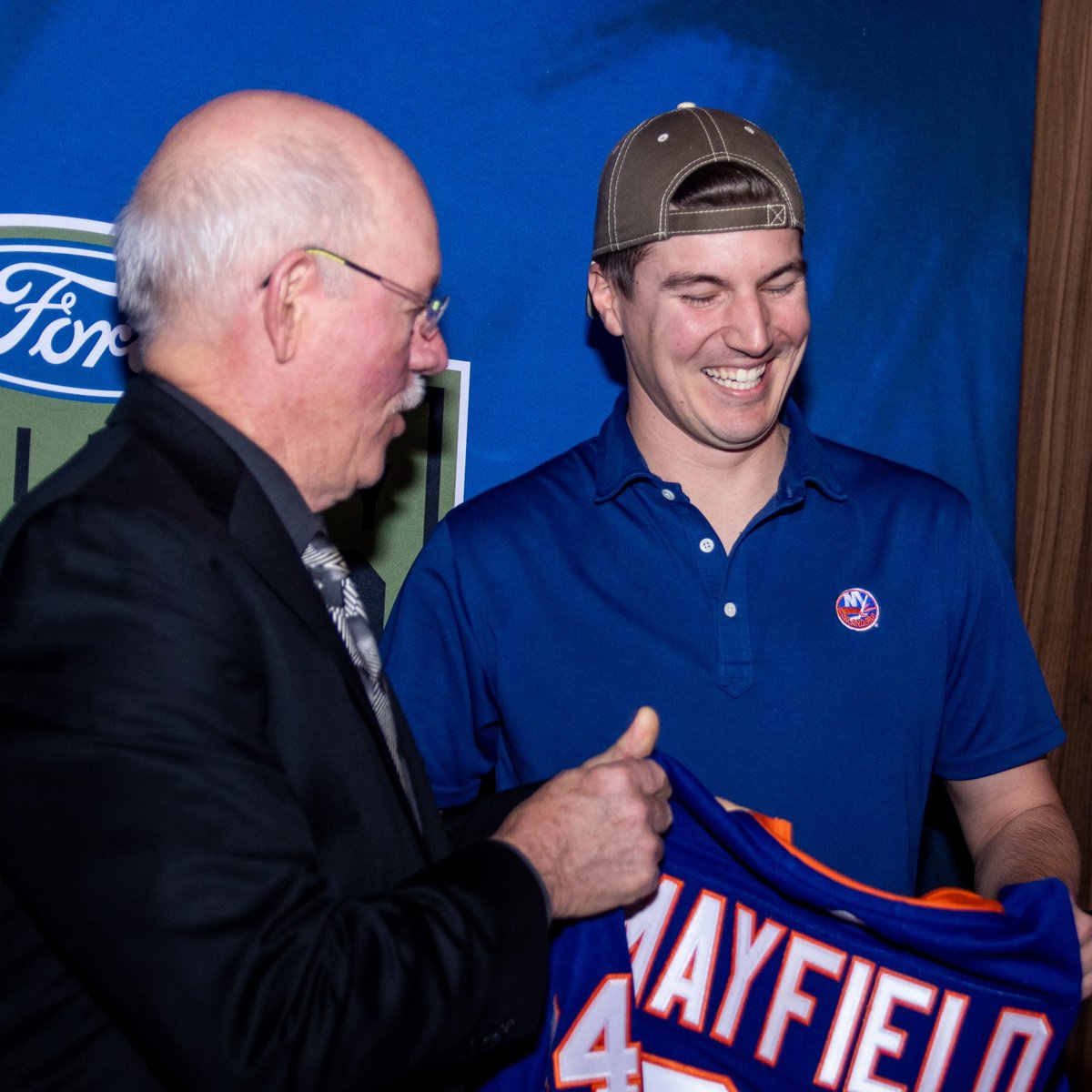 NYIslanders's tweet photo. Tonight we welcome Captain Patrick Mayfield of the United States Air Force as one of our Military Heroes of the Game. Captain Patrick Mayfield is the brother of our own @ScottMayfield2! Thank you so much for your service. 💙🧡 https://t.co/dMZcAj4UcA