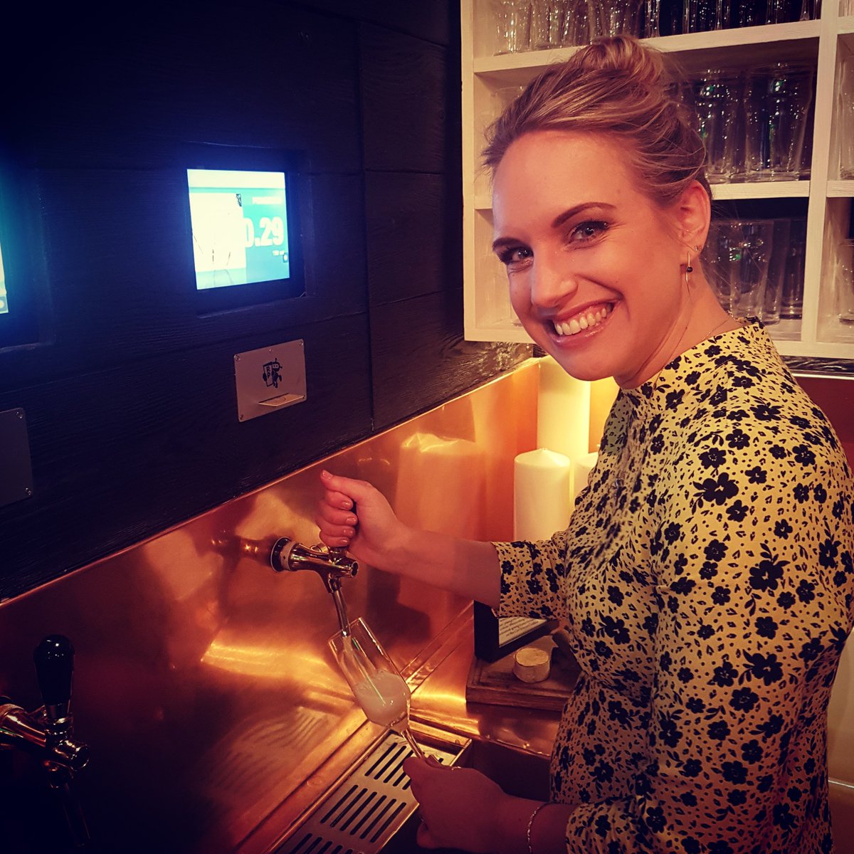 Prosecco on tap #livingmybestlife #wheninwarsaw