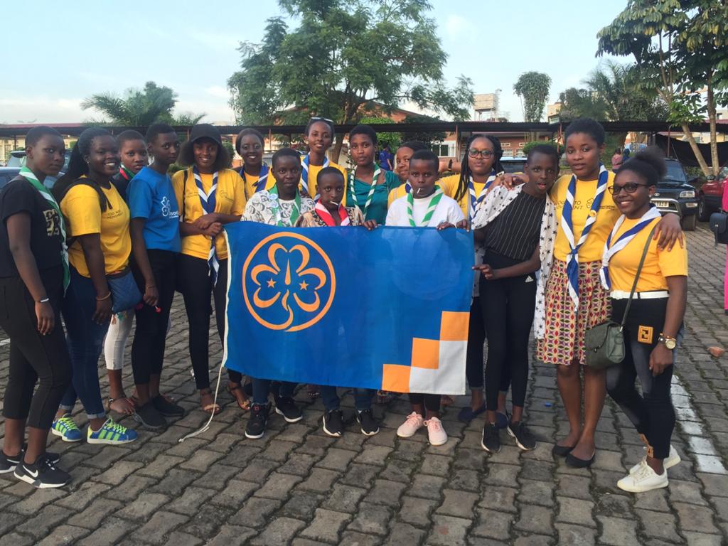 guidesrwanda's tweet photo. Still celebrating the partnership achieved through the first ever #GuidingandScoutingWeek2020 Today, Girl Guides and Scouts from @Nyarugenge district visited patients in CHUK hospital @RwandaScouts https://t.co/5b13Mk4ry1