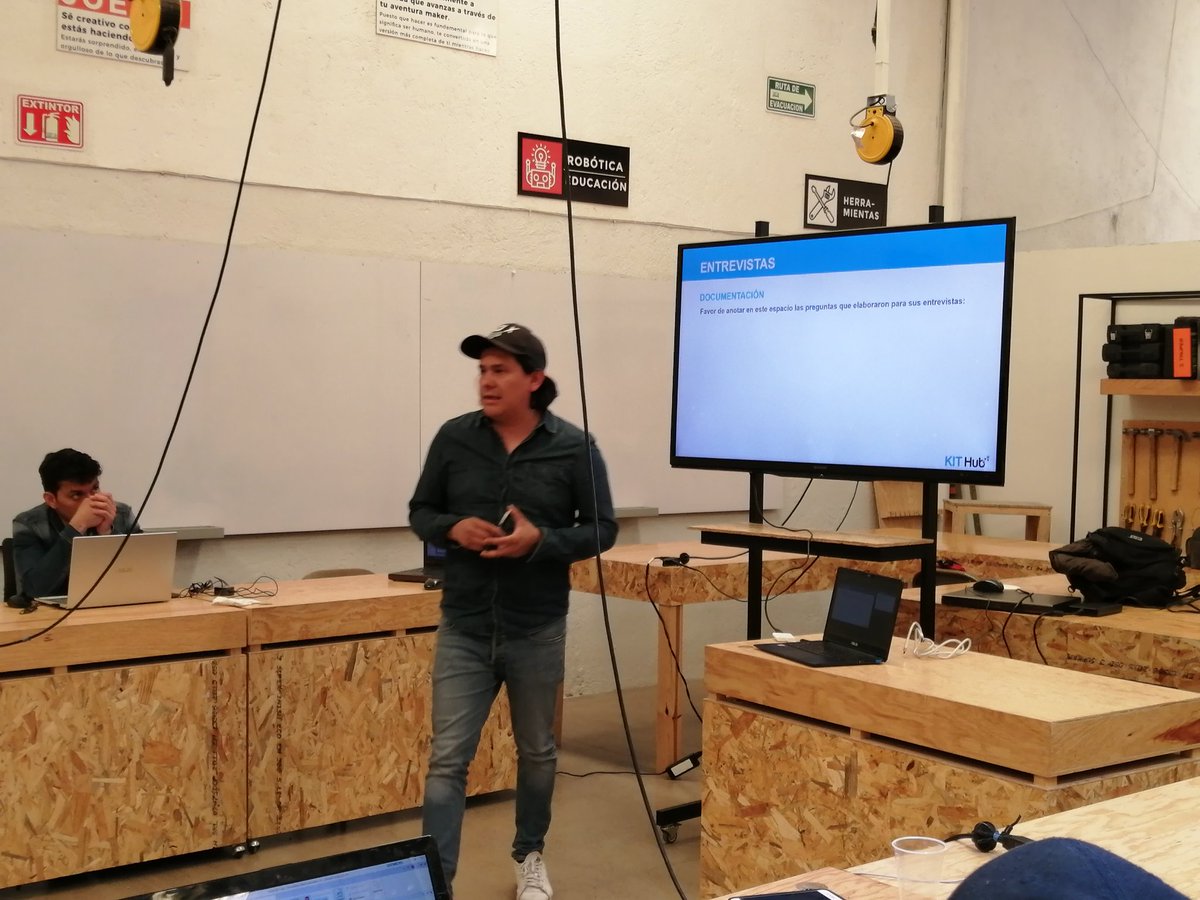 hub_kit's tweet image. 🔴Programa de emprendimiento en Industria 4.0
Continuamos con el taller de fábrica digital e industria del futuro, utilizando el software tecnomatix para simulación de procesos industriales, impartido por Busman Solution Partner de SIEMENS.