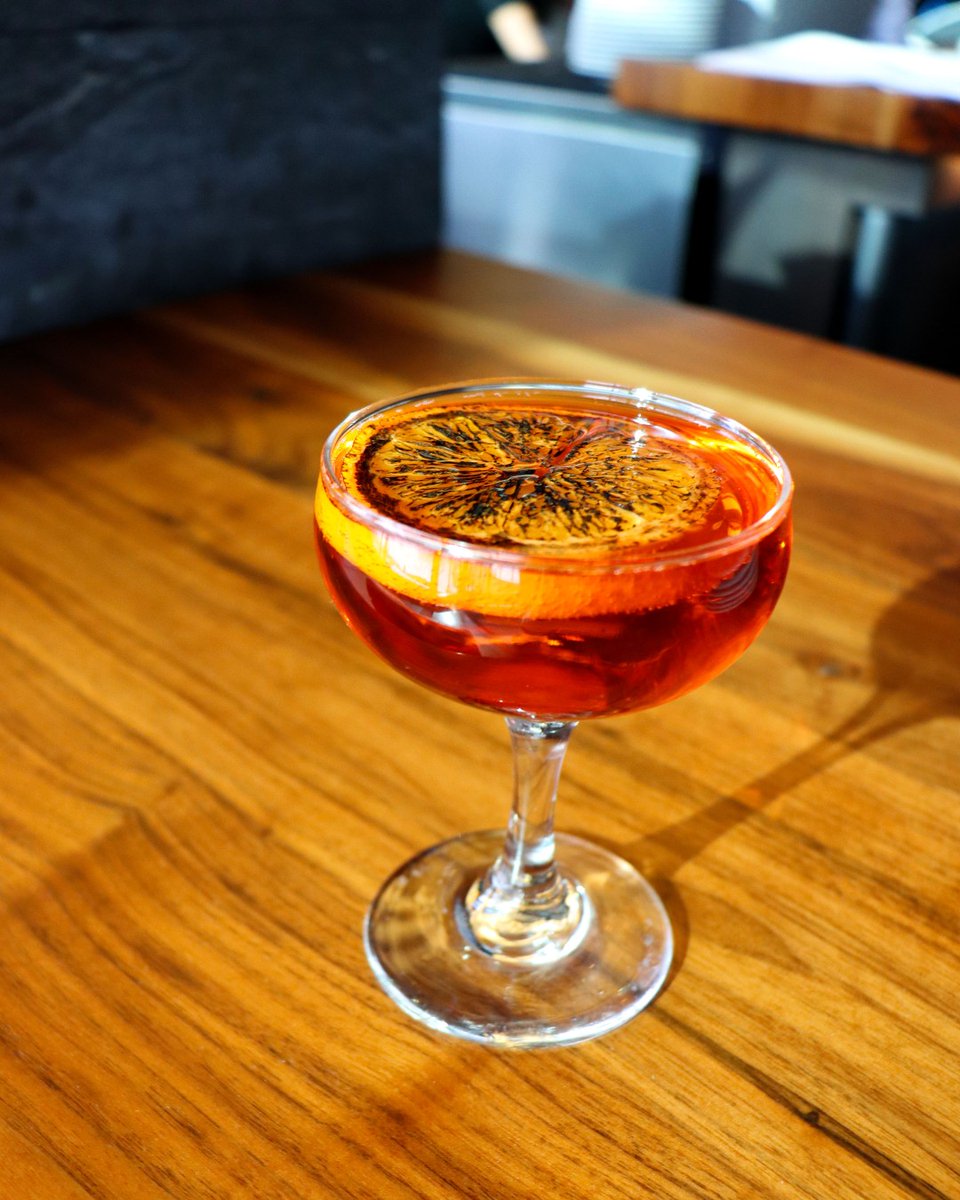 It might be chilly outside, but one sip of our Aperol Spritz will have you feeling ready for summer! 

#RenHotels #RenaissanceToledo #BrimHouseToledo #Cocktails