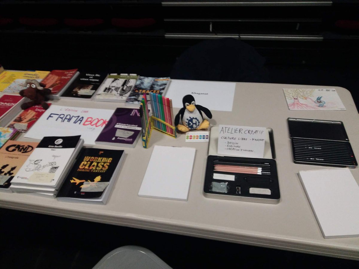 Khanatelier créatif à Toulouse, dans le cadre d'Alternatiba ! Toutes les infos sur khaganat.net/blog/fr:blog:p…
#khanat #khaganat #alternatiba #culturelibre