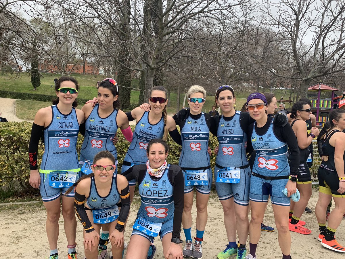 Contentos tras la primera jornada de la Liga Nacional de Clubes 🇪🇸 Sexta posición para los chicos y octava para las chicas en el Campeonato de España de Duatlón por Clubes. Mañana seguiremos a full en el Relevos Mixto 
#segundadivisión #liganacional #duatlon #fetrialcobendas