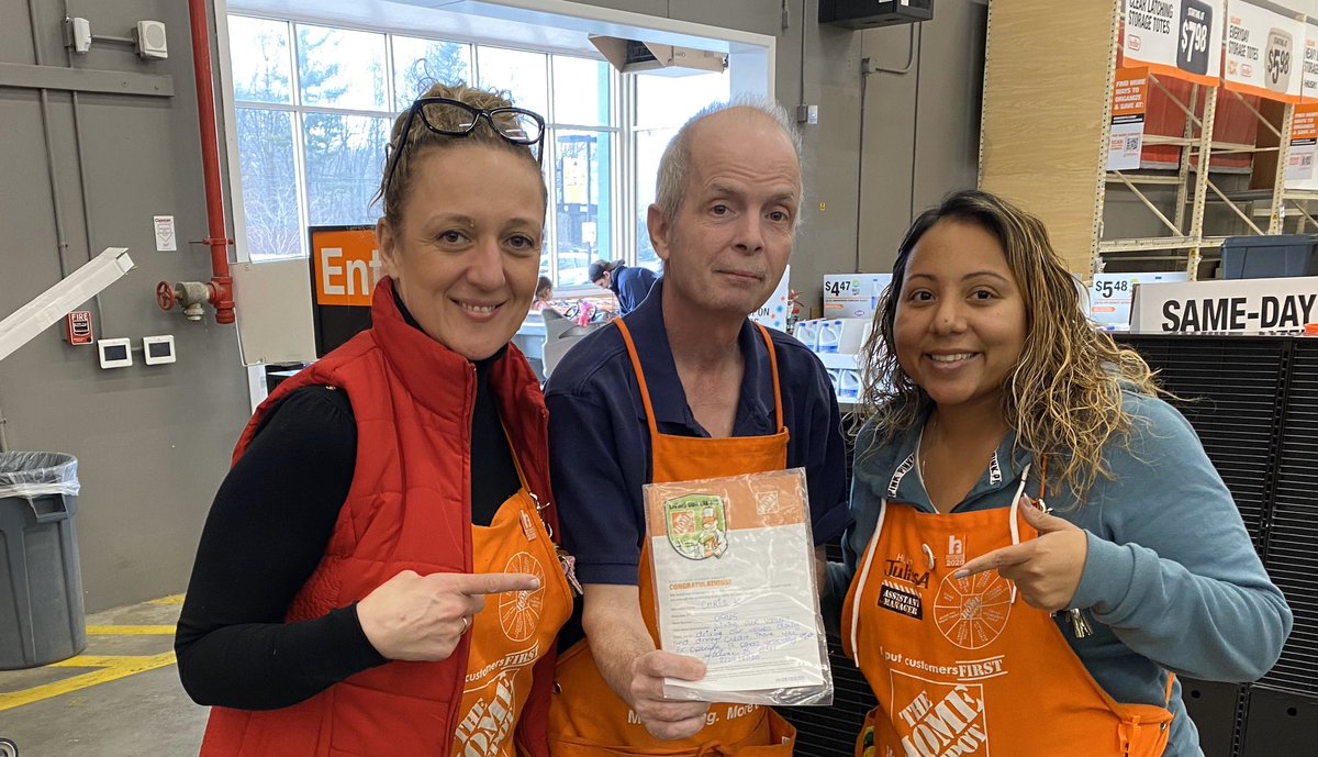 jburbano17's tweet photo. Shouting out Chris with Opening 20 cards wtd. You rock thanks for all you do.. we appreciate you 🥳👌@LuisOrt35965715 @KrystyneSantos @caubel21 @HDCarlosC @MattKeatinghd https://t.co/g2pFQO6XBg