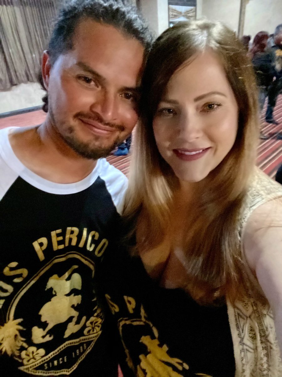 JennMelby's tweet photo. #BadNews #GoodNews: Almost died in a #moshpit last night. Got to see @pericosreggae with #mylove David. πΈπ€π©ββ€οΈβπβπ¨ @UatekeRockFest #uatekerockfest #lospericos #aboutlastnight #almostdiedlastnight #moshing #slamdancing #datenight #lovehismusic #concertselfie https://t.co/Vw7HK5E9cN https://t.co/CjrqriP6Ta