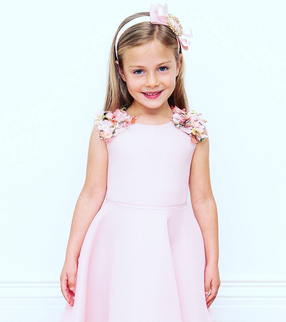 Brighten up her weekend with a burst of pastel pink 🌸 Whether your girl has a spring wedding or a tea party to attend, this polished piece is soft, light + includes a luxe floral shoulder trim that's sure to bring a touch of prettiness 💐 <a href="/DavidCharlesCW/">David Charles CW Ltd</a>
ow.ly/ZBCT30qlPh6